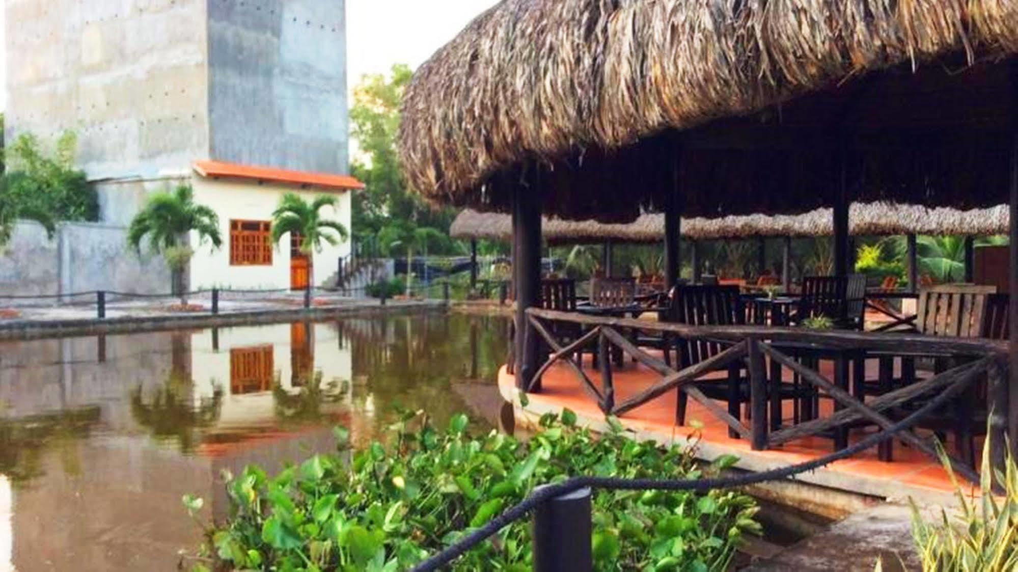 Huong Toan Resort Phu Quoc Buitenkant foto